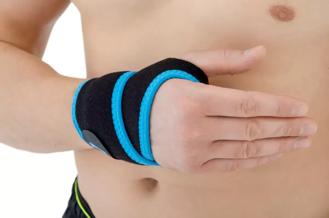 Opatrunek na oko i kciuk: jak założyć prawidłowo? Oto instrukcja