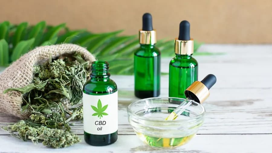 Jaki olej konopny na depresję? Dowiedz się, jak może pomóc w leczeniu.